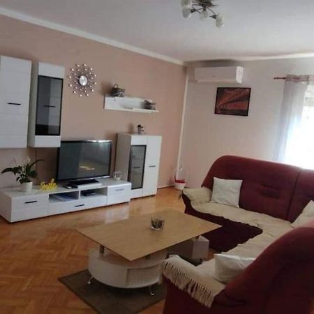 Apartment Eva Ровінсько-Село Екстер'єр фото